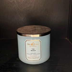 🔥 Bath & Body Works: Tiki Beach 3-wick candle 🔥